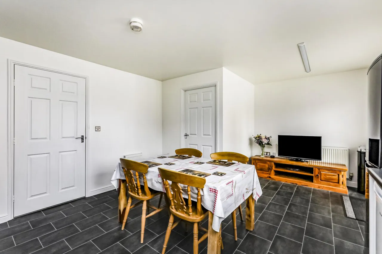 Cemetery Road, Langold, S81, photo 8
