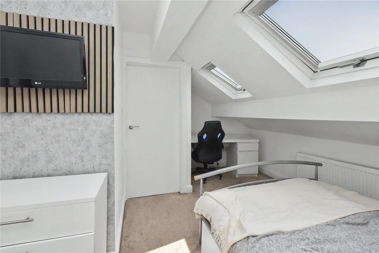 Thornville Grove, Leeds, LS6, photo 12