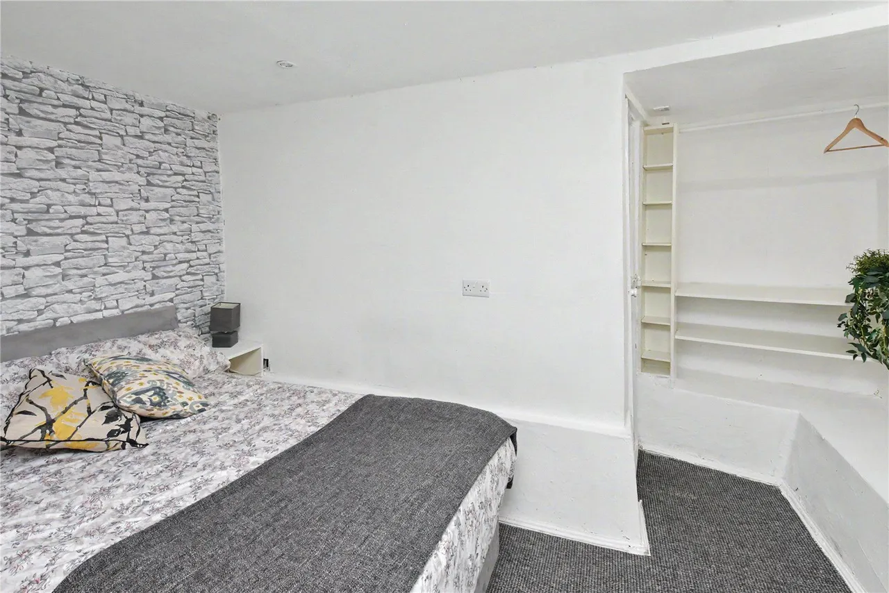 Thornville Grove, Leeds, LS6, photo 8