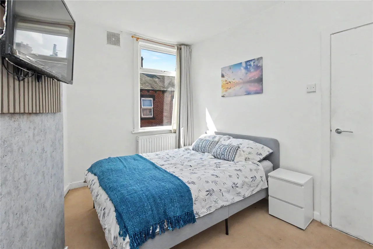 Thornville Grove, Leeds, LS6, photo 7