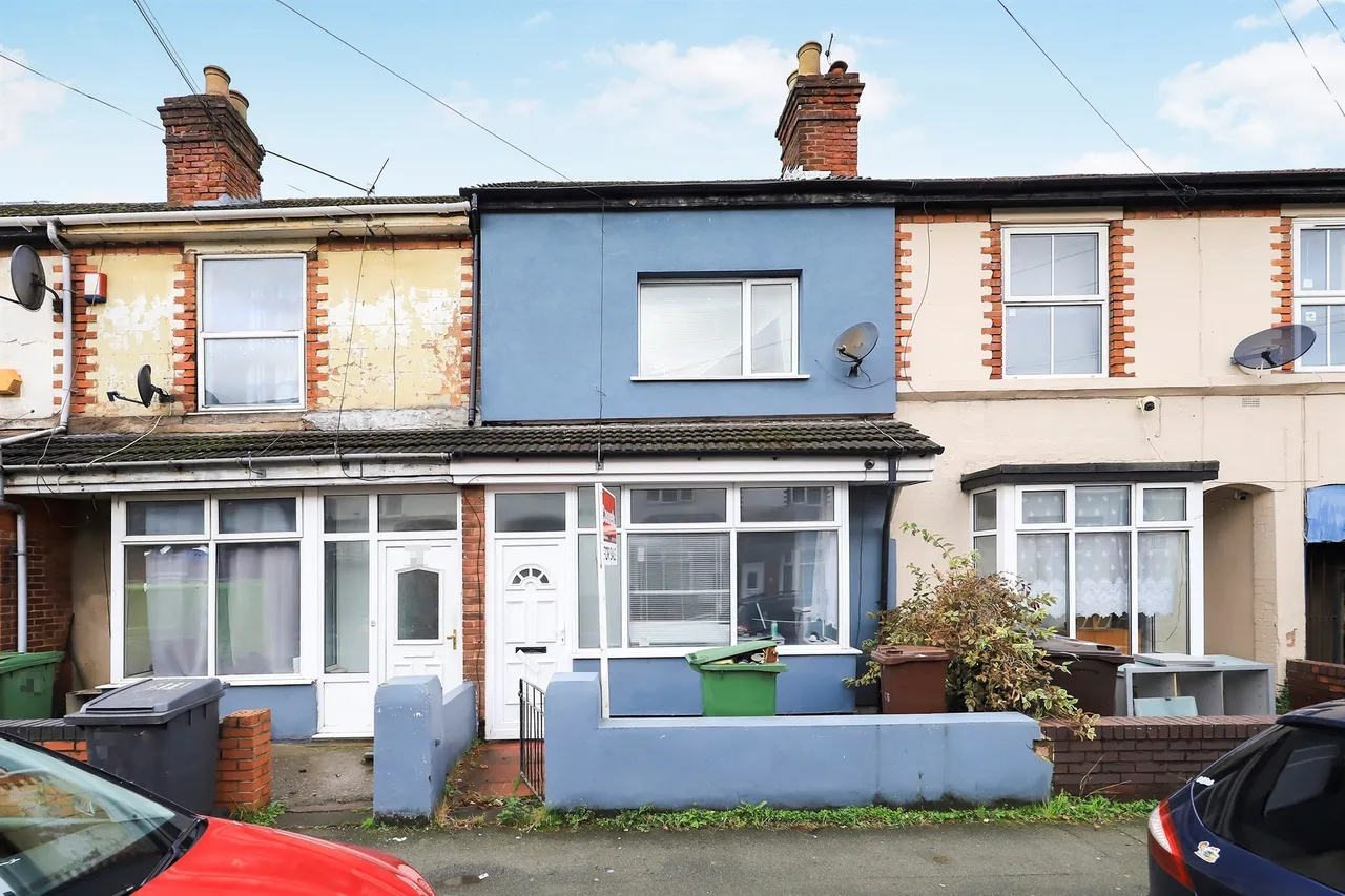 3 bed house for sale — Owen Road, Penn Fields, Wolverhampton