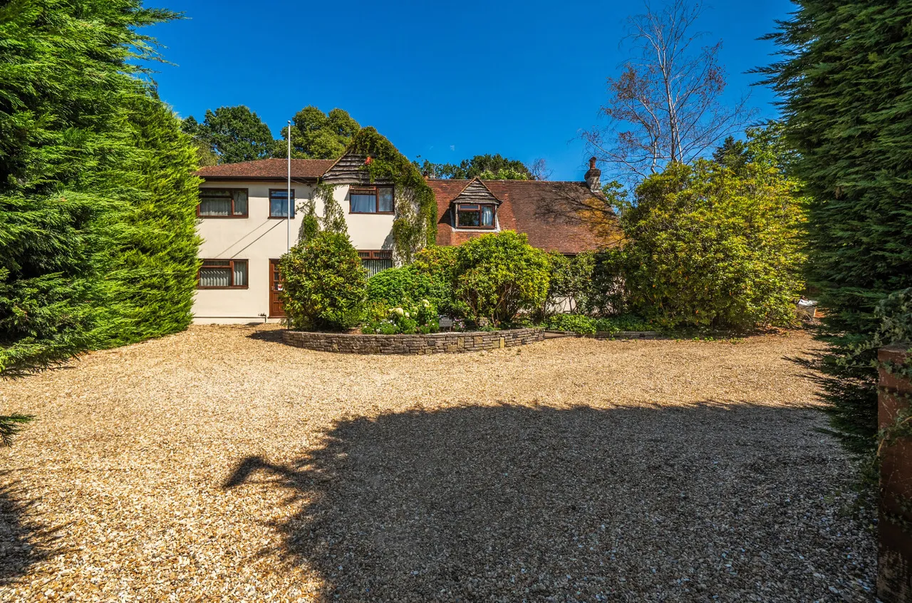 Frimley Road, Ash Vale, Surrey, GU12 5PP, photo 2