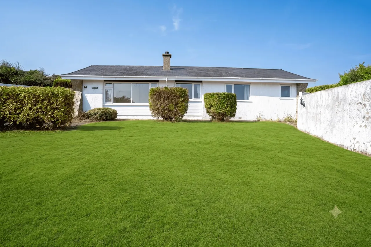 7 (Bay View), Pen Y Bryn Estate, Mynytho, Pwllheli, Gwynedd, LL53 7SE, photo 2