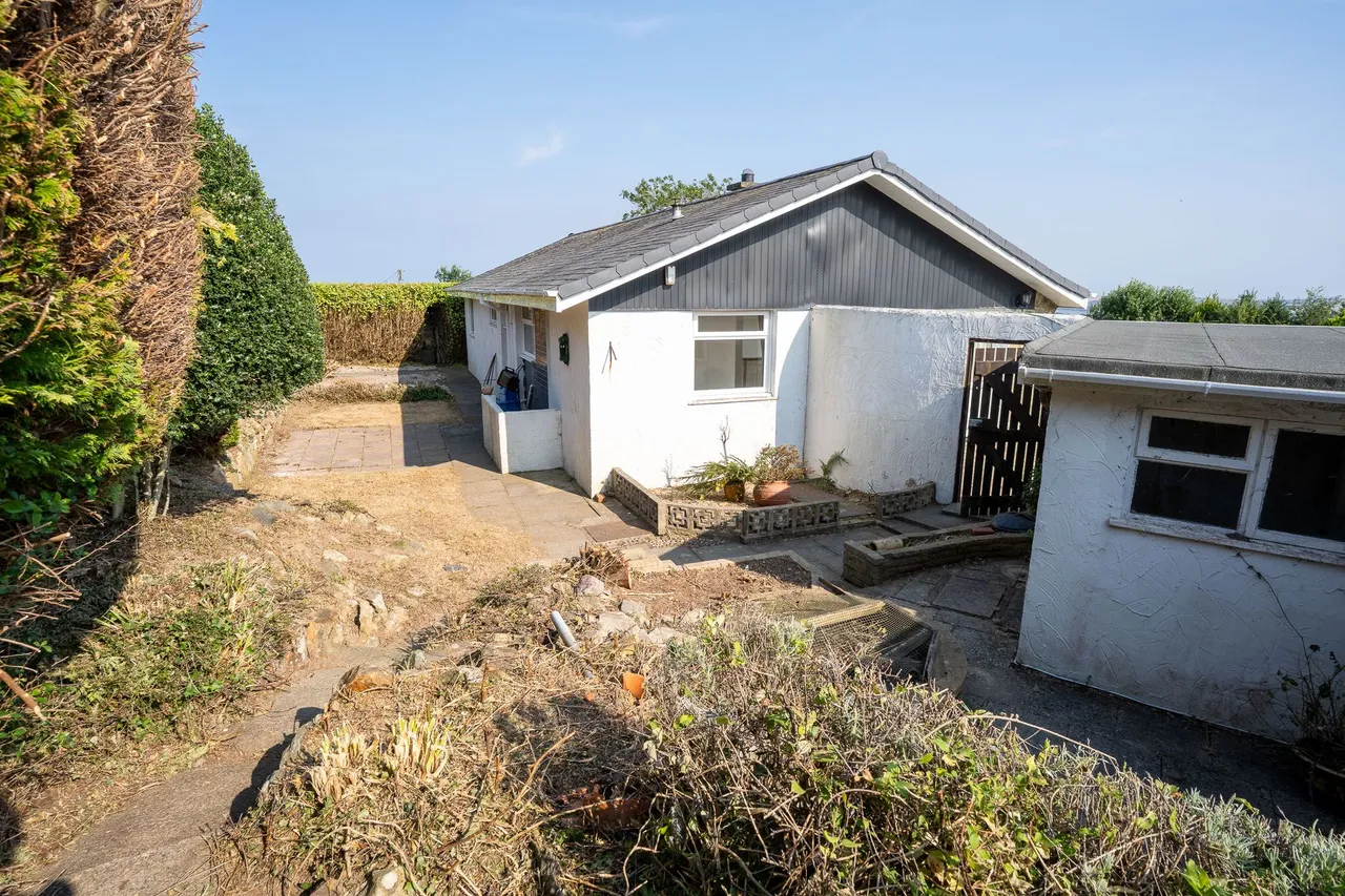 7 (Bay View), Pen Y Bryn Estate, Mynytho, Pwllheli, Gwynedd, LL53 7SE, photo 4