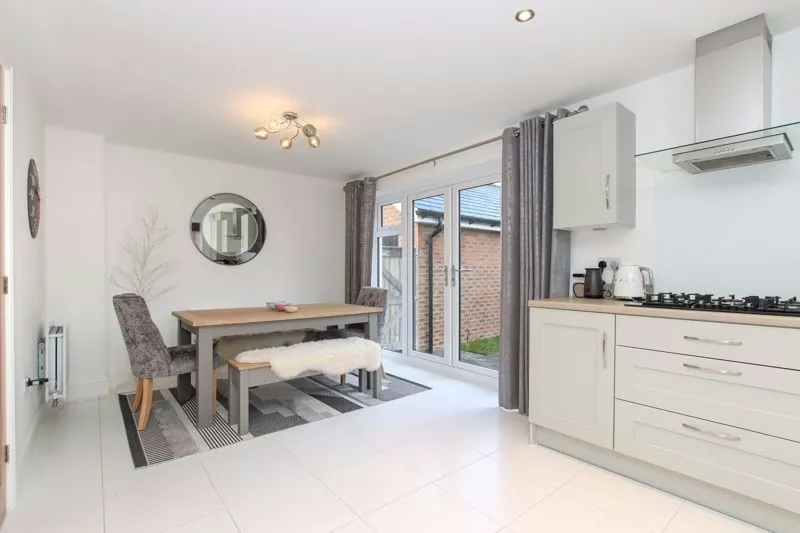 Waring Crescent, Aston Clinton, Buckinghamshire, HP22 0AB, photo 13