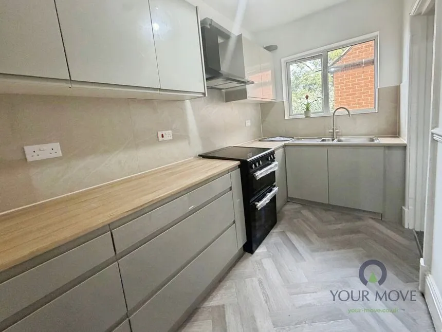 Long Lane, Halesowen, West Midlands, B62, photo 3