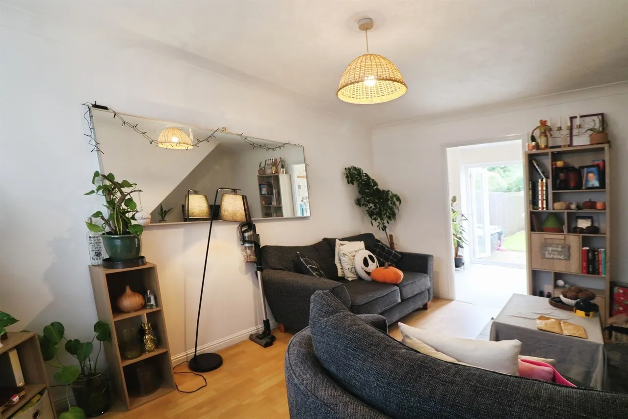 Aston Place, Cardiff, CF3, photo 8