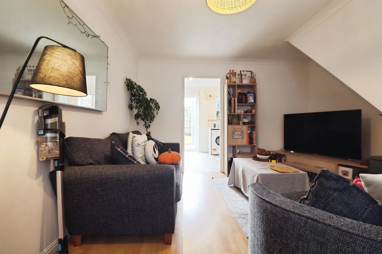 Aston Place, Cardiff, CF3, photo 7