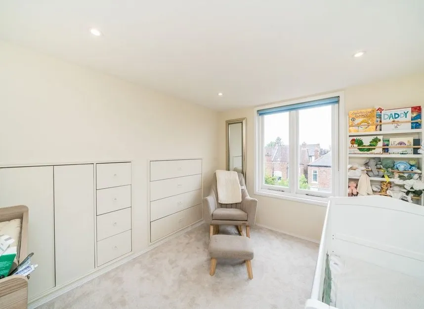 Warren Road, Colliers Wood, SW19, photo 7