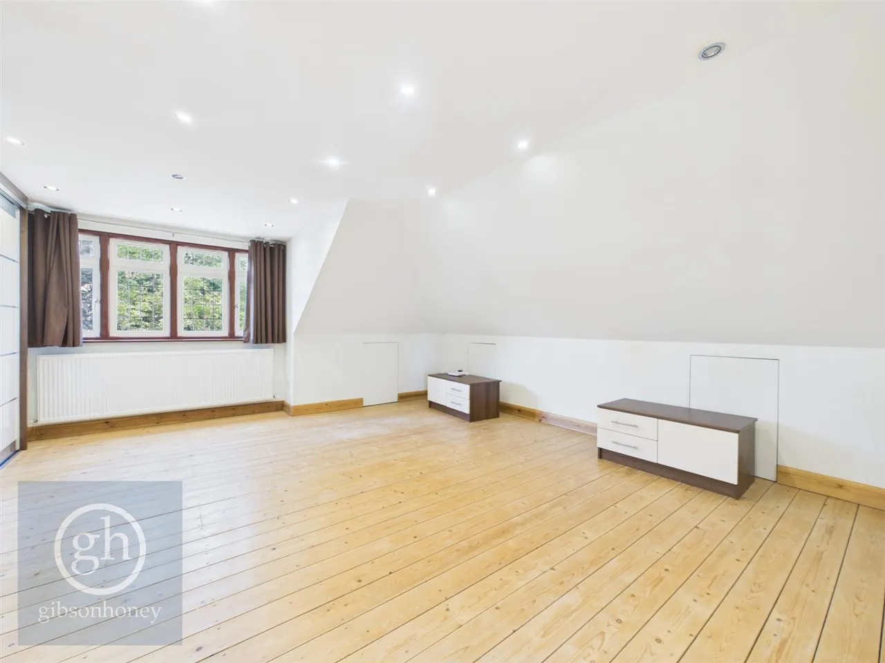 Sharps Lane, Ruislip, HA4 7JB, photo 19