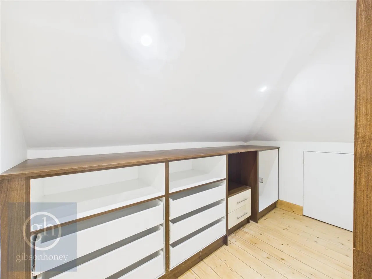 Sharps Lane, Ruislip, HA4 7JB, photo 20
