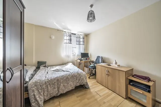 Bath Road, Slough, SL1, photo 8