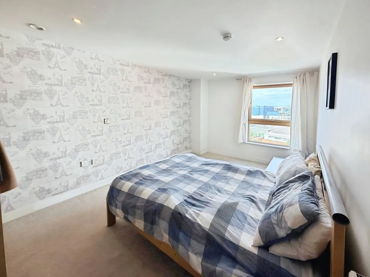 MacKenzie House, Leeds Dock, LS10, photo 6