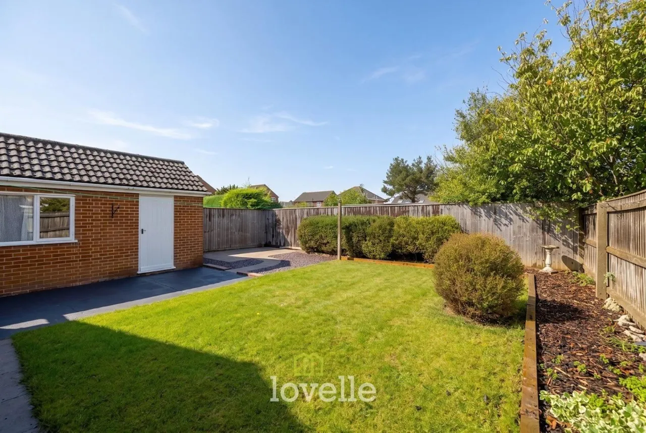 Carmen Crescent, Holton-Le-Clay, DN36, photo 21
