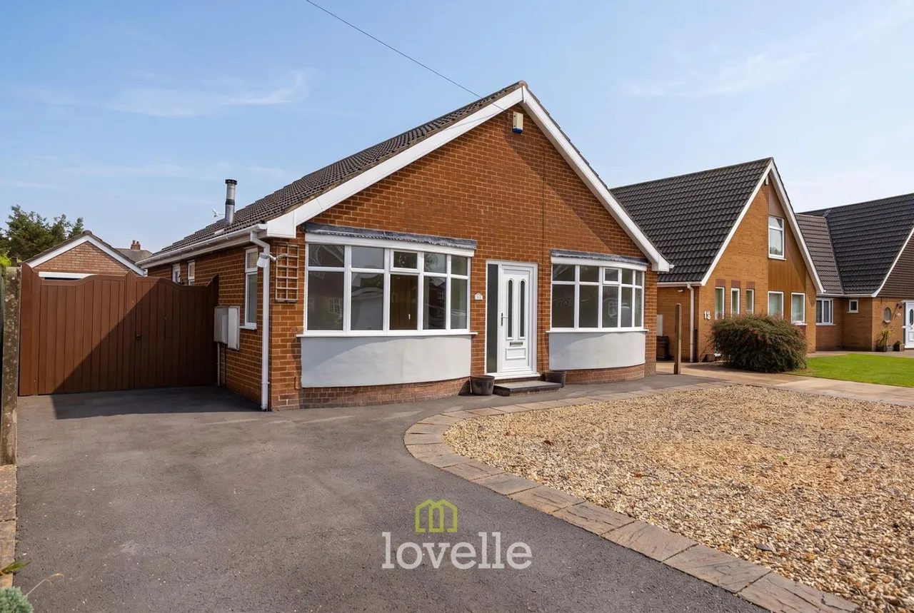 3 bed house for sale, Carmen Crescent, Holton-Le-Clay, DN36
