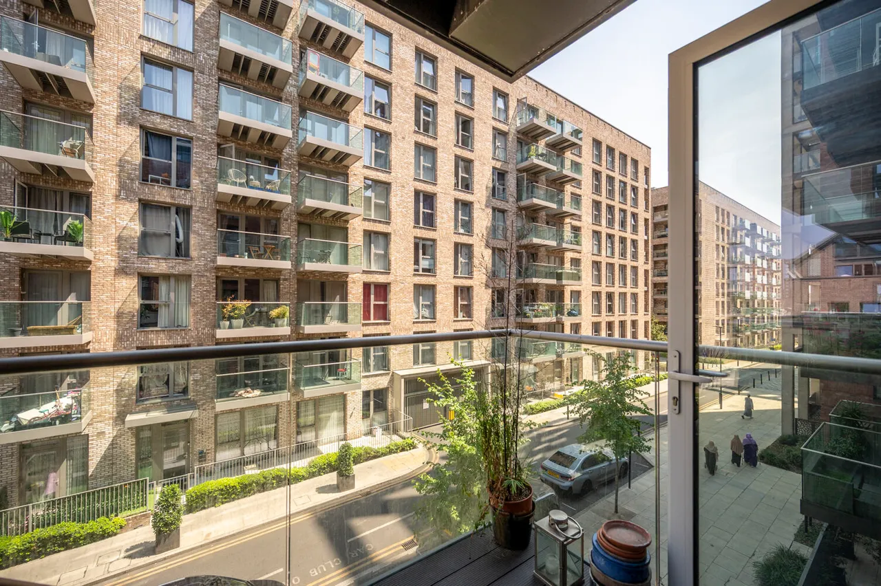 4 St Pier Court, 20 Thunderer Street, London, photo 11