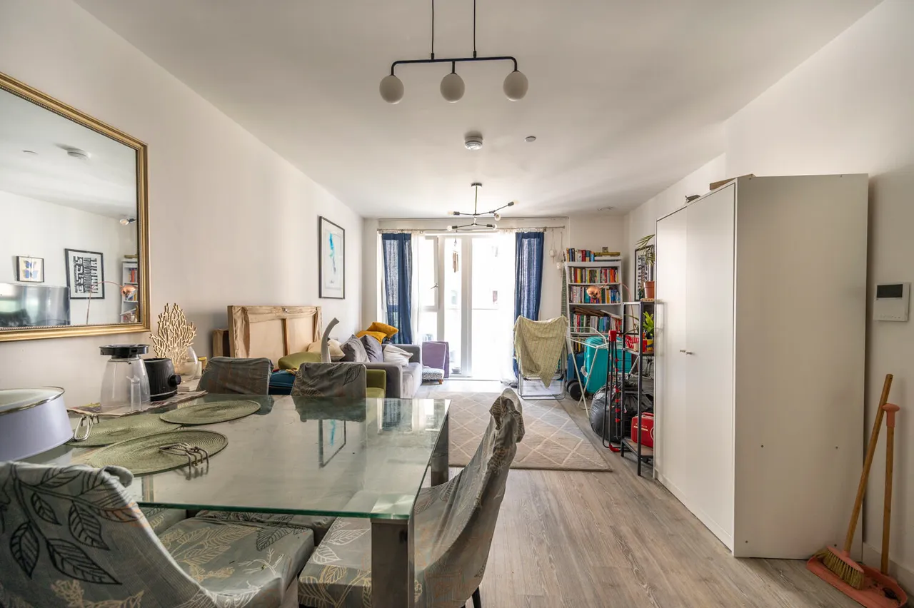 4 St Pier Court, 20 Thunderer Street, London, photo 10