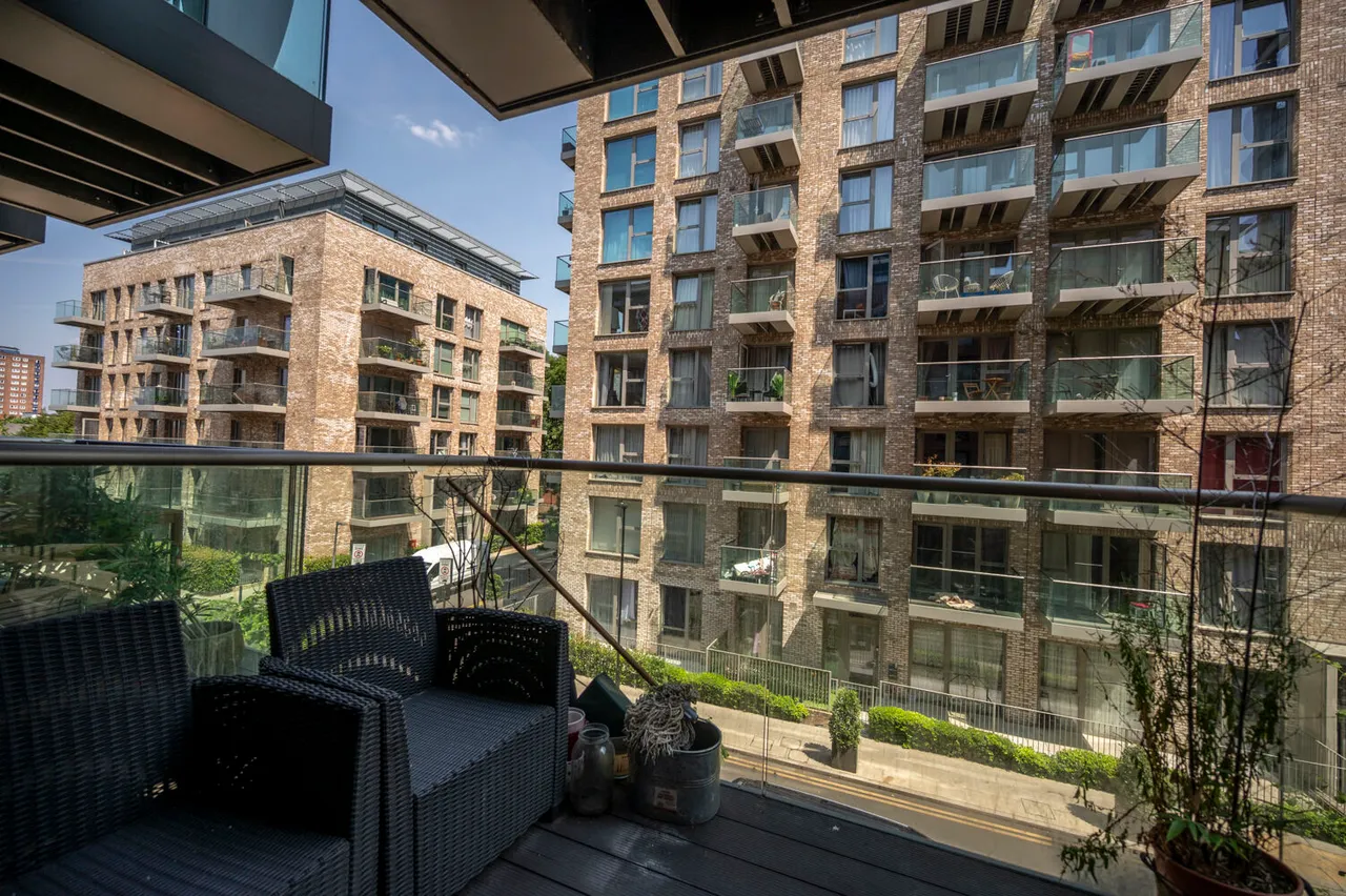 4 St Pier Court, 20 Thunderer Street, London, photo 12