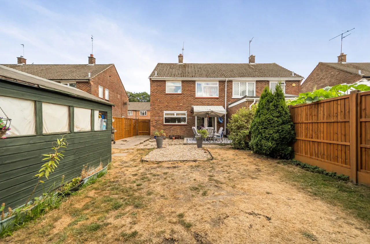 Thornyhurst Road, Mytchett, Camberley, Surrey, GU16 6EN, photo 10