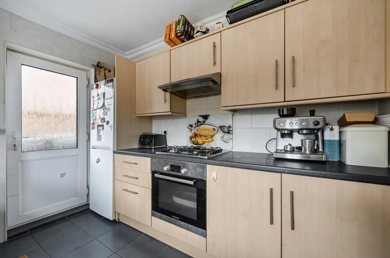 Thornyhurst Road, Mytchett, Camberley, Surrey, GU16 6EN, photo 15