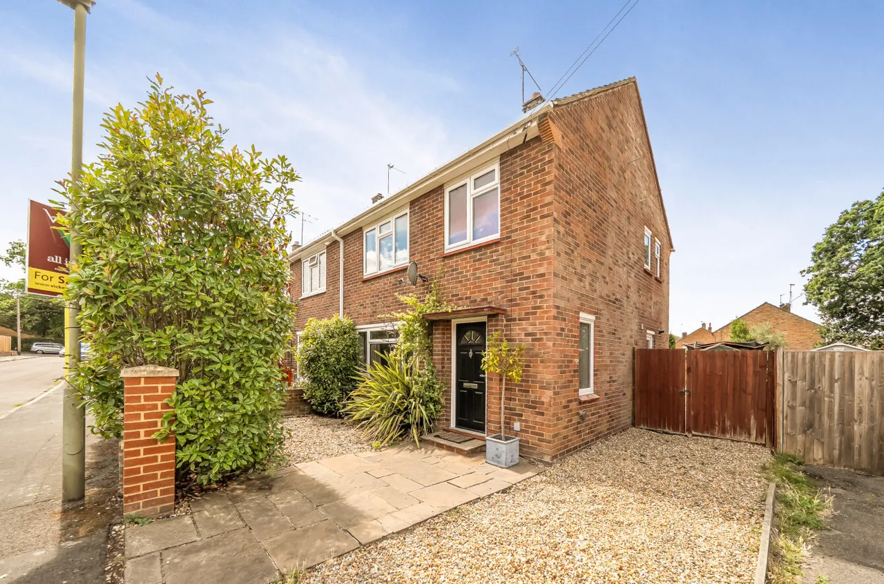 3 bed house for sale — Thornyhurst Road, Mytchett, Camberley, Surrey, GU16 6EN