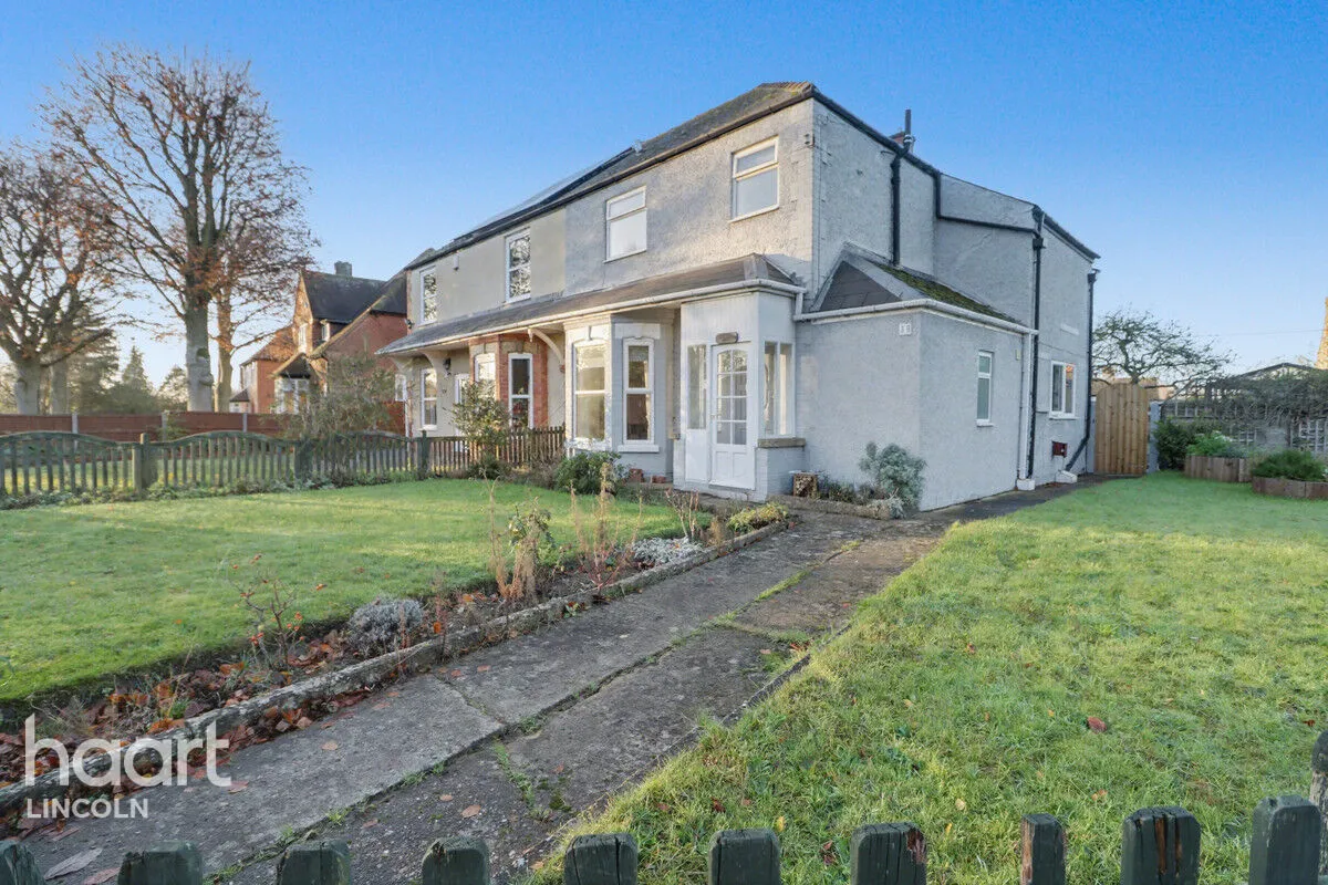 3 bed house for sale, High Street, Reepham, LN3