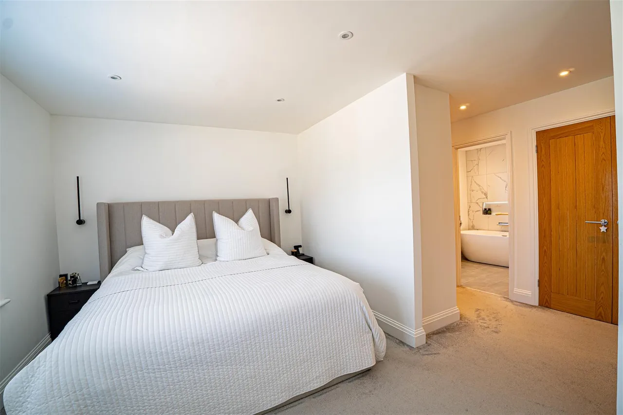 Rushmere Rise, St. Leonards-On-Sea, photo 24