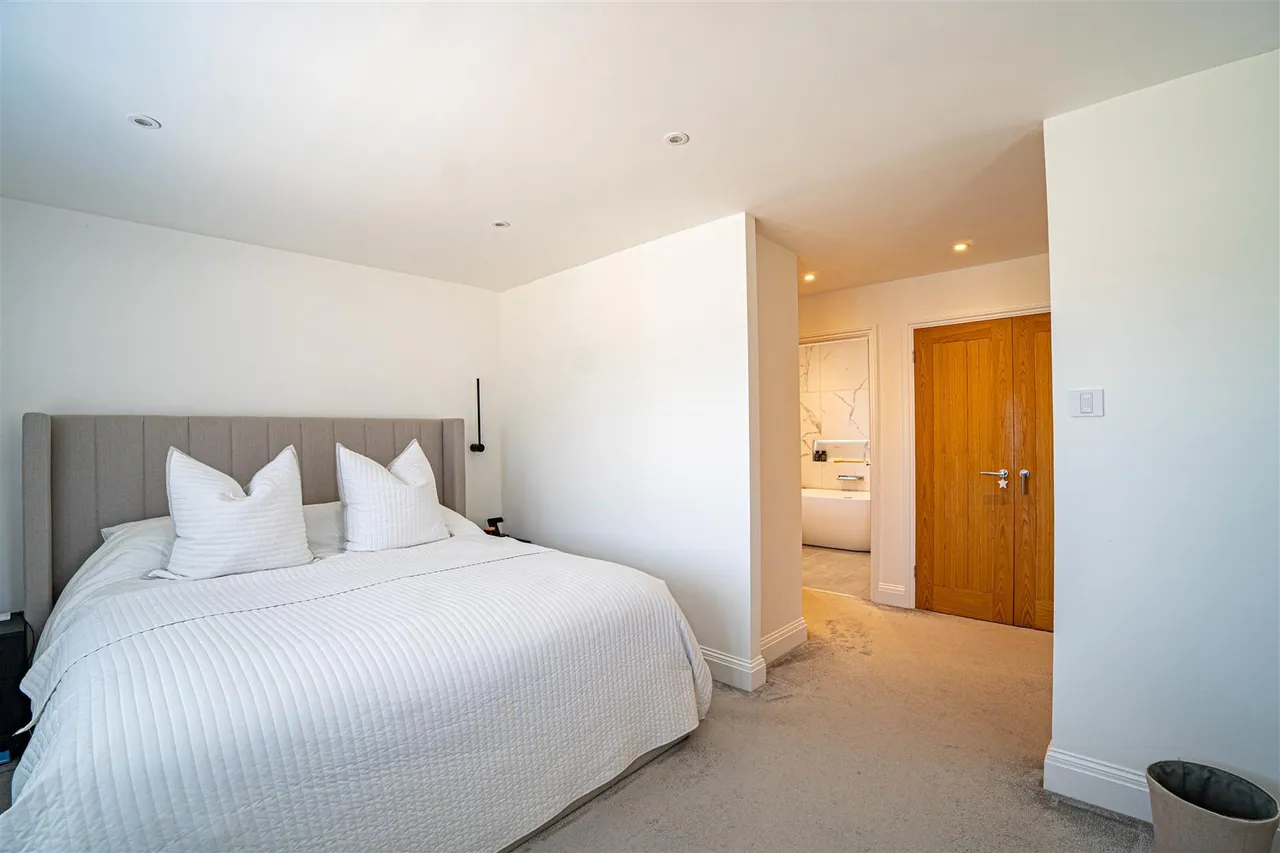 Rushmere Rise, St. Leonards-On-Sea, photo 8