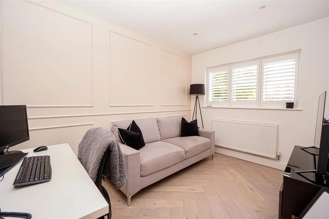 Rushmere Rise, St. Leonards-On-Sea, photo 6