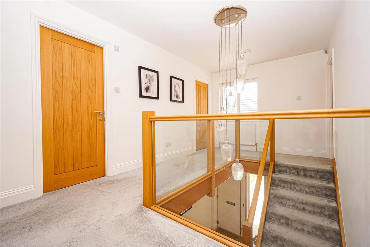 Rushmere Rise, St. Leonards-On-Sea, photo 28