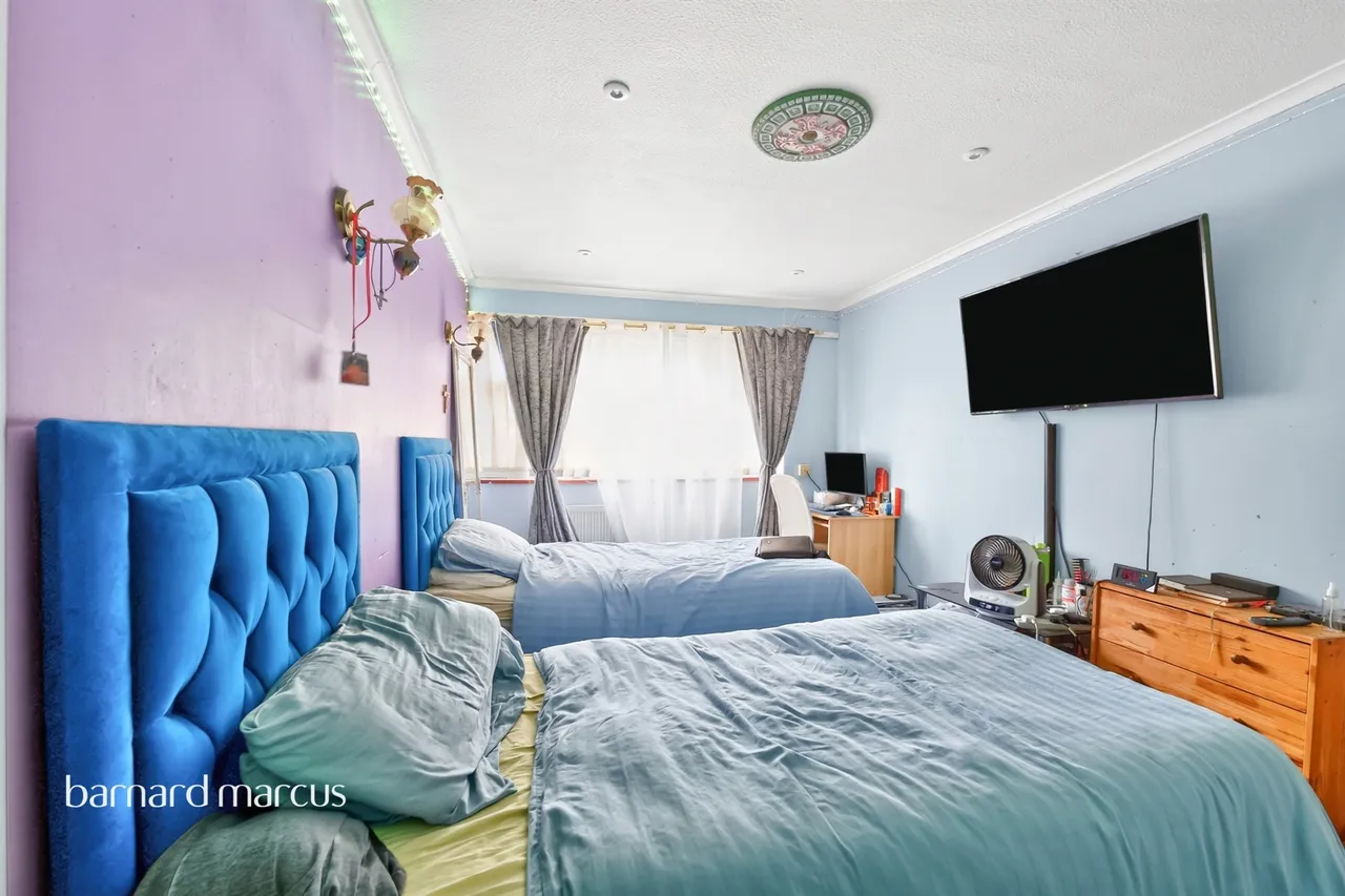 Wyecliffe Gardens, Merstham, Redhill, photo 9