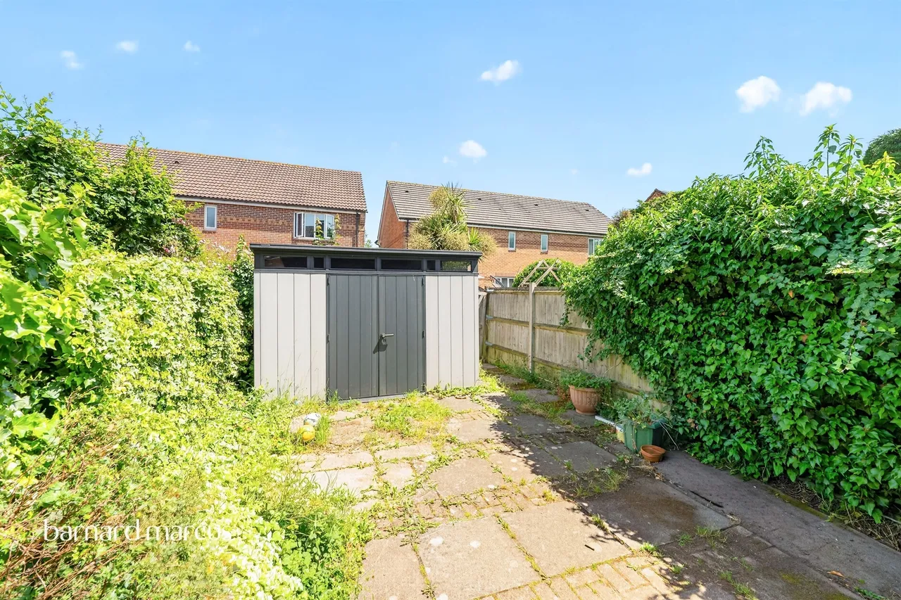 Wyecliffe Gardens, Merstham, Redhill, photo 10