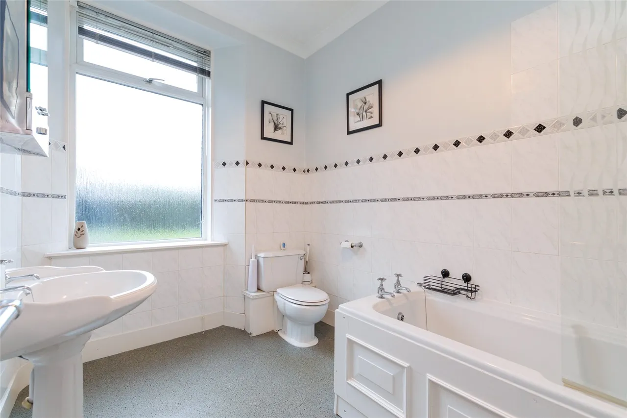 Victoria Street, Dyce, AB21, photo 6