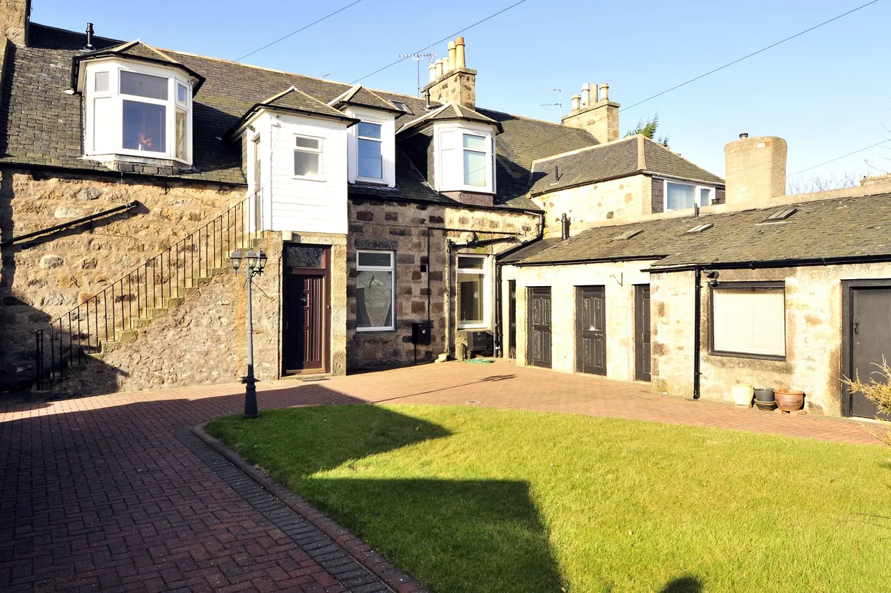 Victoria Street, Dyce, AB21, photo 14