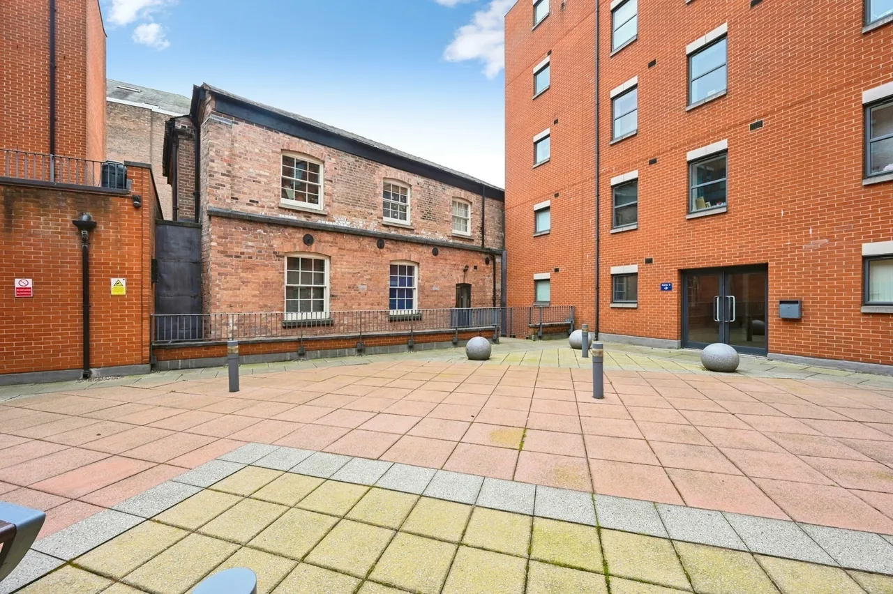 Pilcher Gate, Nottingham, Nottinghamshire, NG1, photo 11