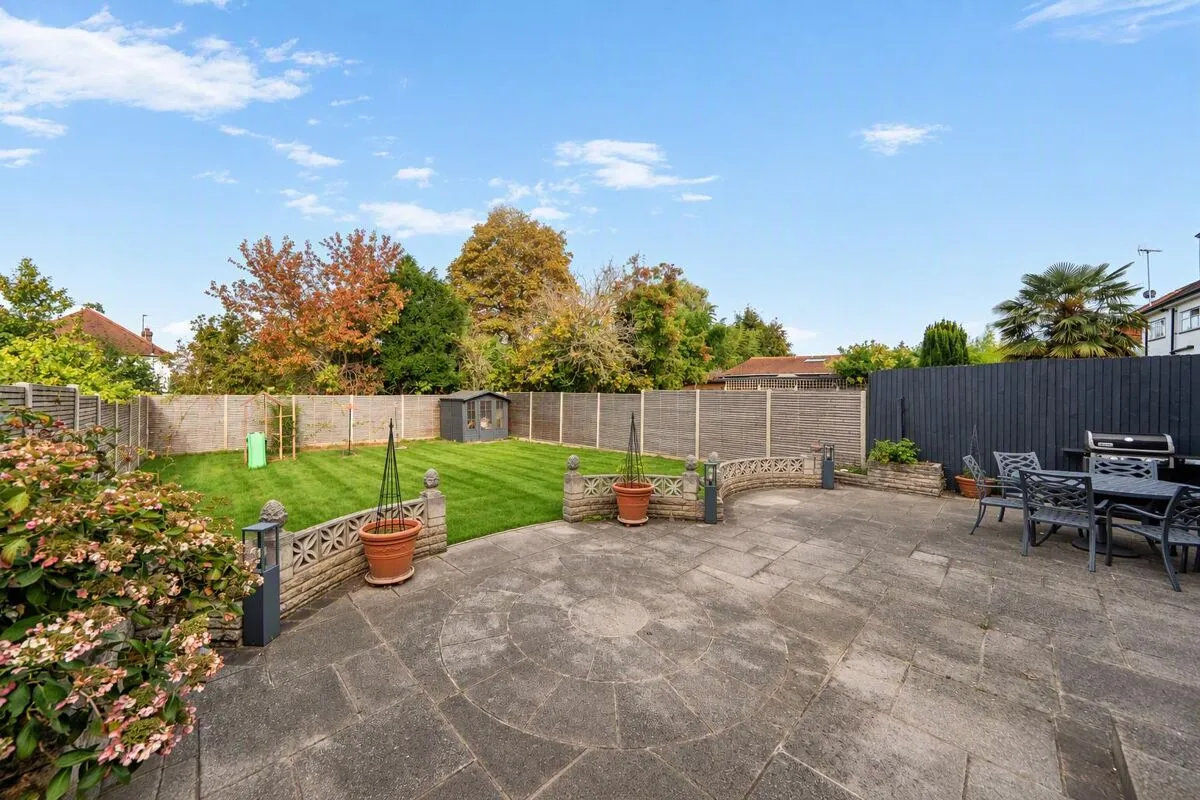 Dobree Avenue, London, NW10, photo 19
