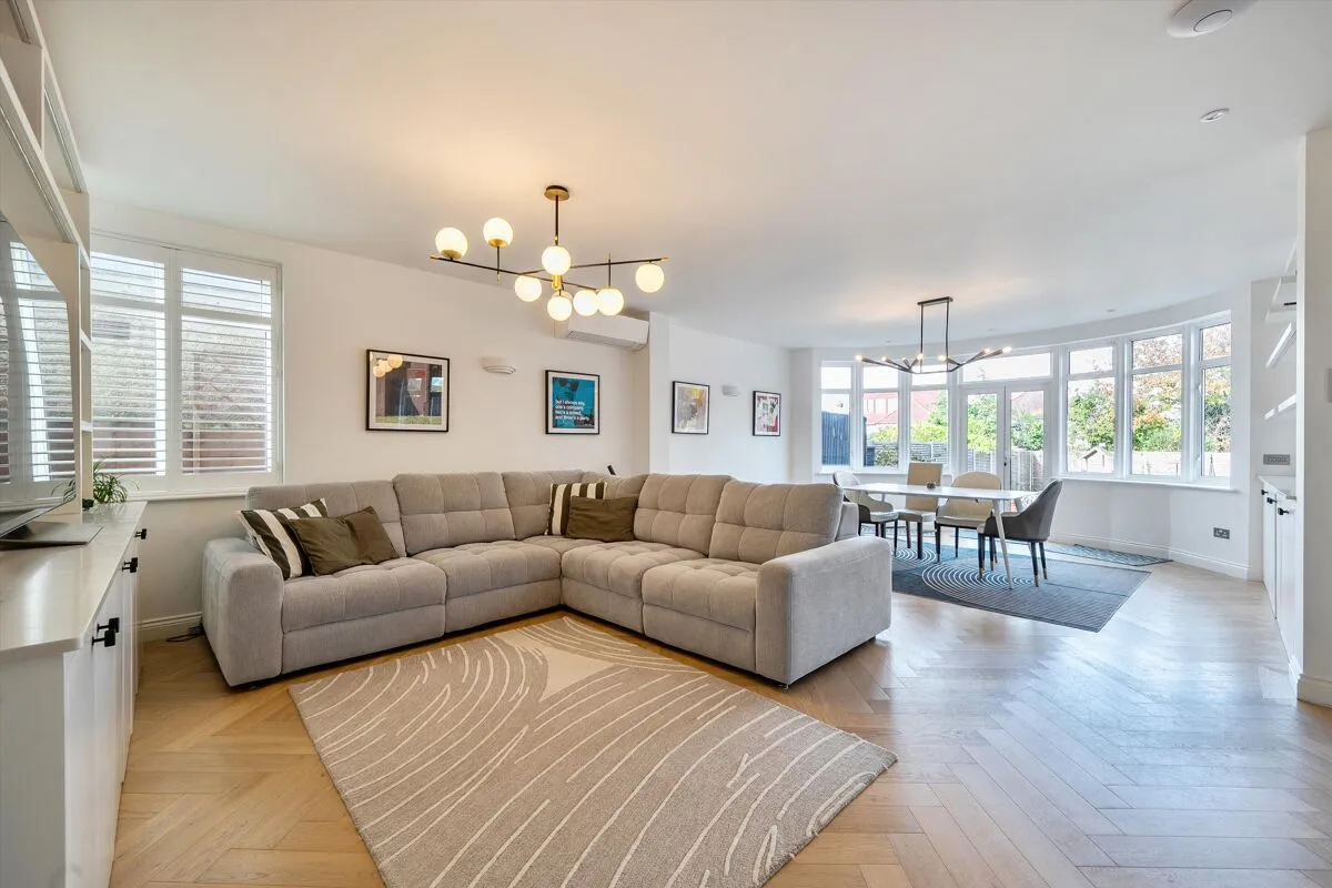 5 bed house to rent, Dobree Avenue, London, NW10