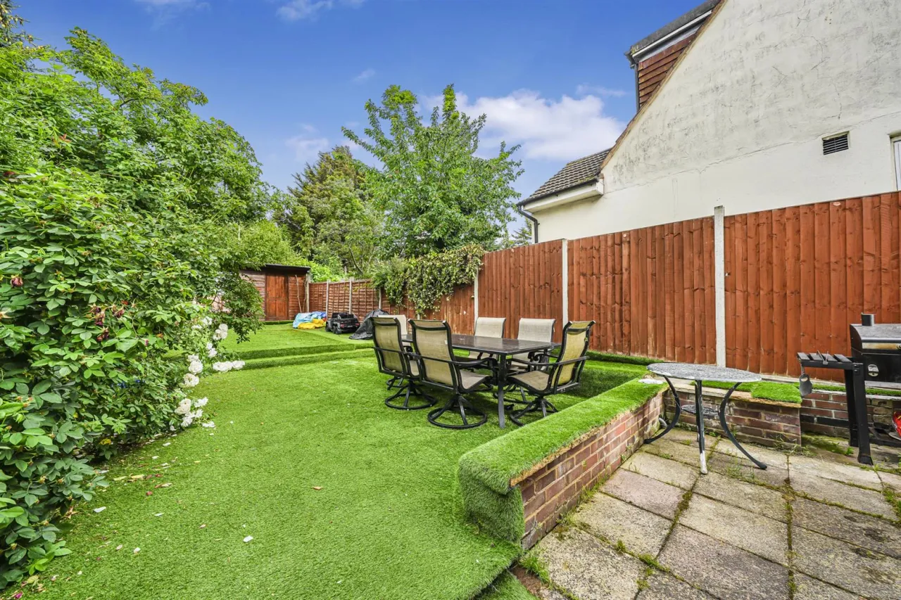 Sewardstone Road, Chingford, E4 7PY, photo 37