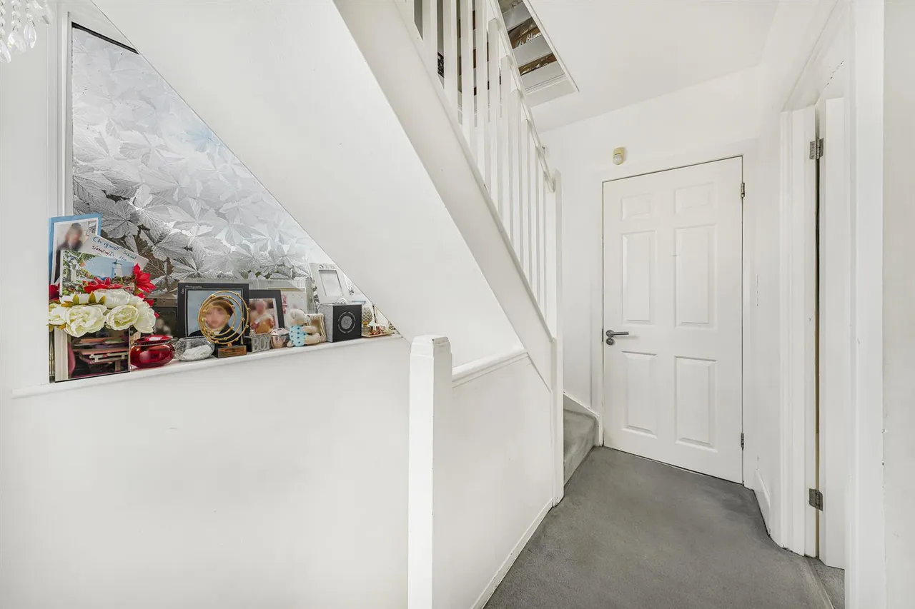 Sewardstone Road, Chingford, E4 7PY, photo 17