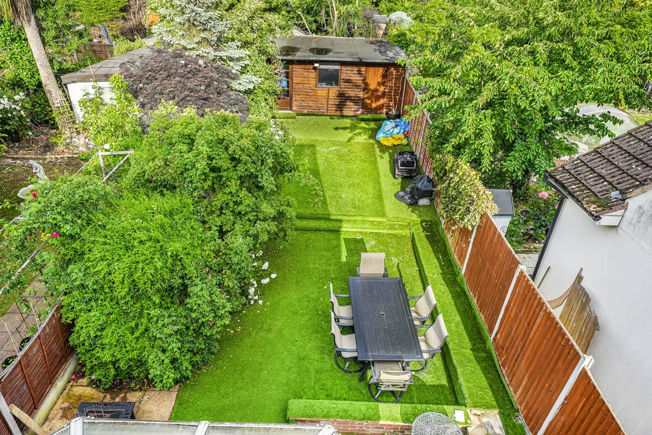 Sewardstone Road, Chingford, E4 7PY, photo 12