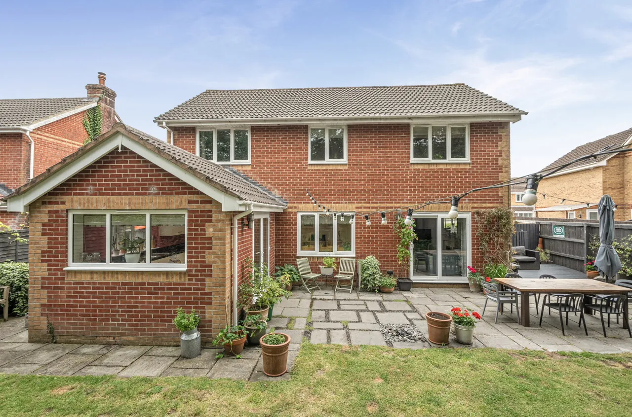 Worcester Crescent, Willand, EX15, photo 16