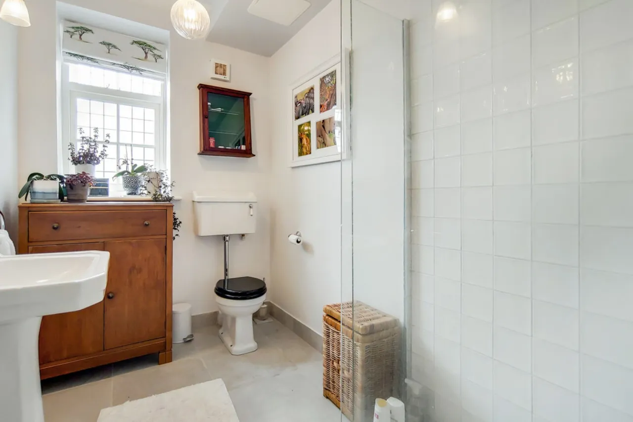 Lawrie Park Road, 79 Lawrie Park Road, Sydenham, London, photo 10