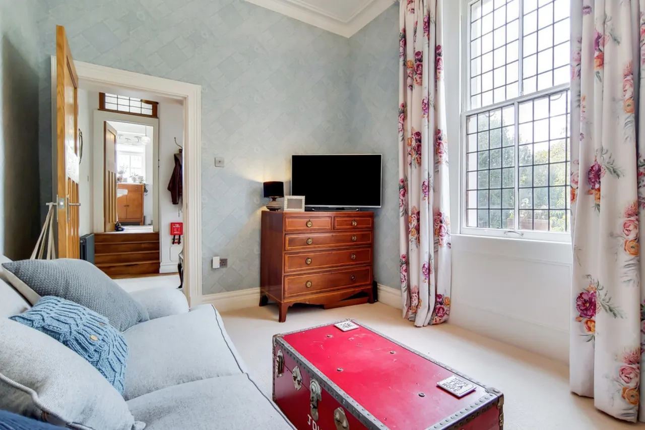 Lawrie Park Road, 79 Lawrie Park Road, Sydenham, London, photo 6