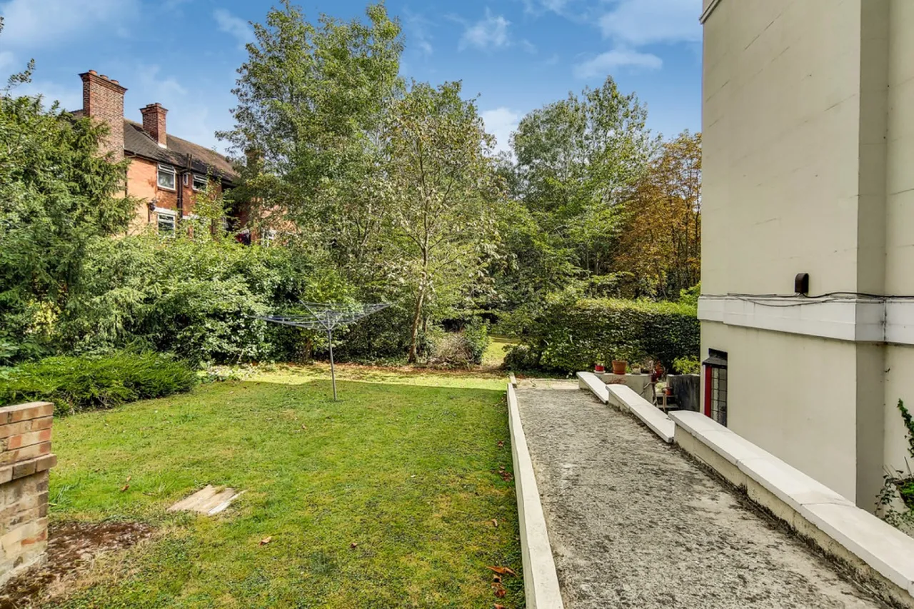 Lawrie Park Road, 79 Lawrie Park Road, Sydenham, London, photo 12