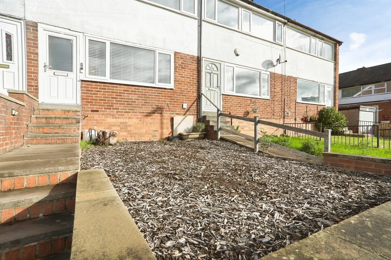 Hough End Avenue, Leeds, LS13, photo 19