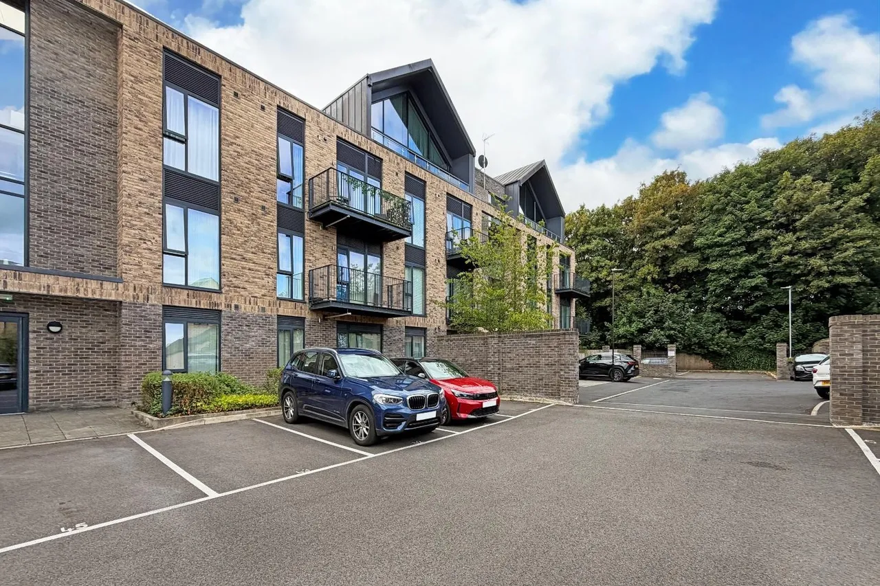 11 Etchells Road, West Timperley, Cheshire WA14 5AA, photo 19