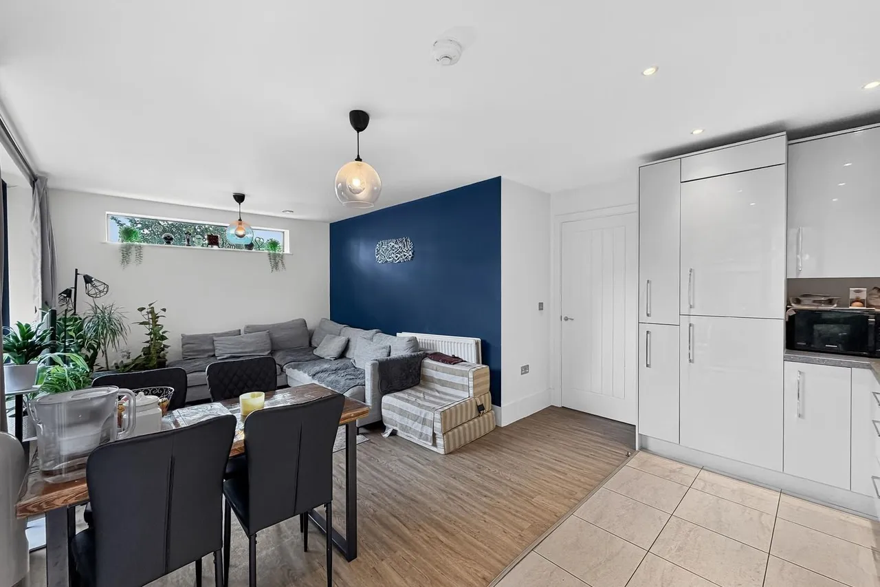 11 Etchells Road, West Timperley, Cheshire WA14 5AA, photo 8