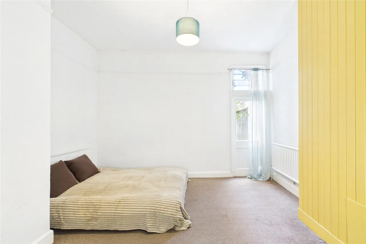 Kirkstall Road, London, SW2, photo 6