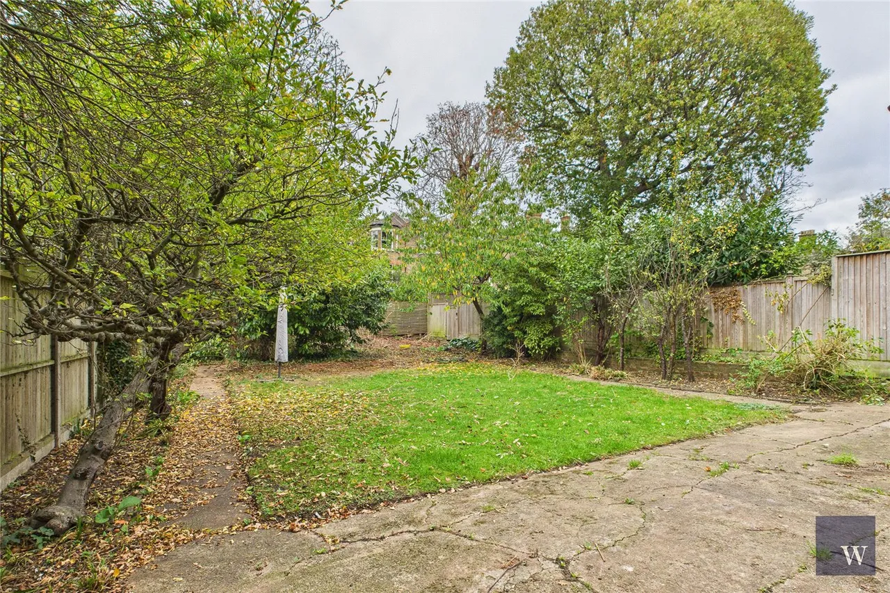 Kirkstall Road, London, SW2, photo 8