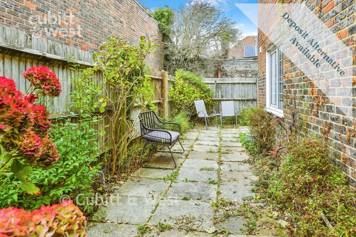 Prince Regents Close, BN2, photo 5
